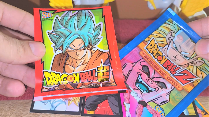 😱 FIQUEI SURPRESO AO ABRIR PACOTINHOS DE FIGURINHAS DO DRAGON BALL Z