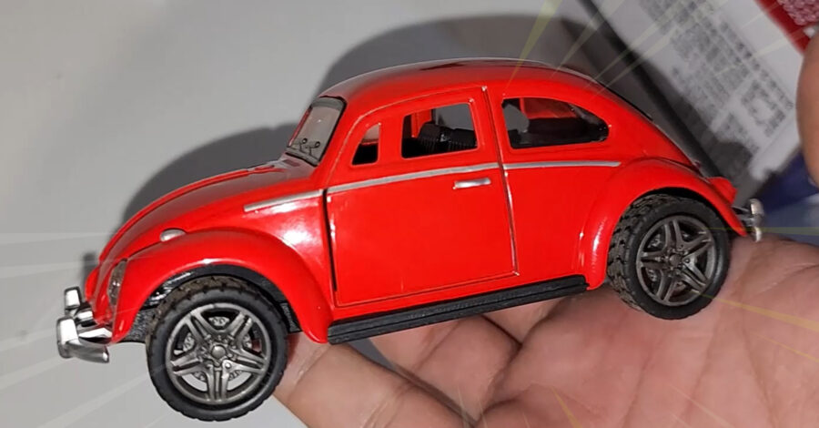 FUSCA VERMELHO MINIATURA ( O ANTIGO E FAMOSO FUSQUINHA )