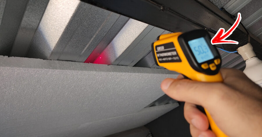 🌡️ 50 GRAUS! FUI MEDIR A TEMPERATURA DA TELHA METÁLICA DA MINHA CASA E ME SURPREENDI