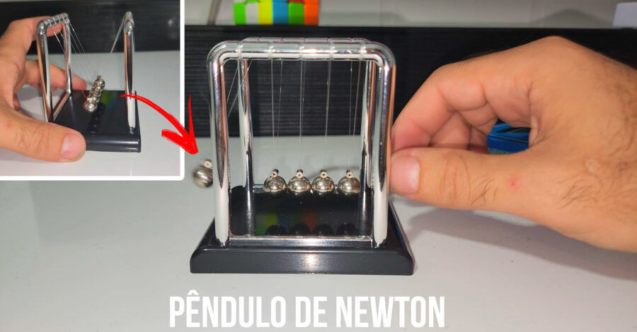 PENSEI QUE AS BOLINHAS DO PÊNDULO DE NEWTON FICAVAM SE BATENDO PARA SEMPRE 😅