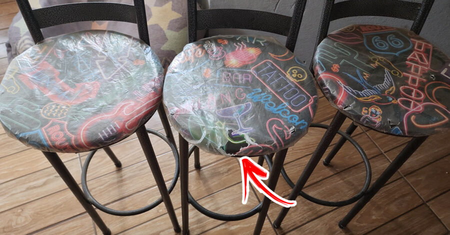 NÃO RETIRE ESSE PLÁSTICO DO BANQUINHO BANQUETA ALTA