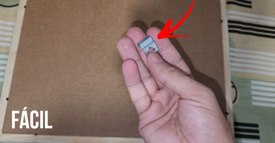 COMO USAR O GANCHINHO COM TRIANGULO PARA PENDURAR QUADROS E MOLDURA