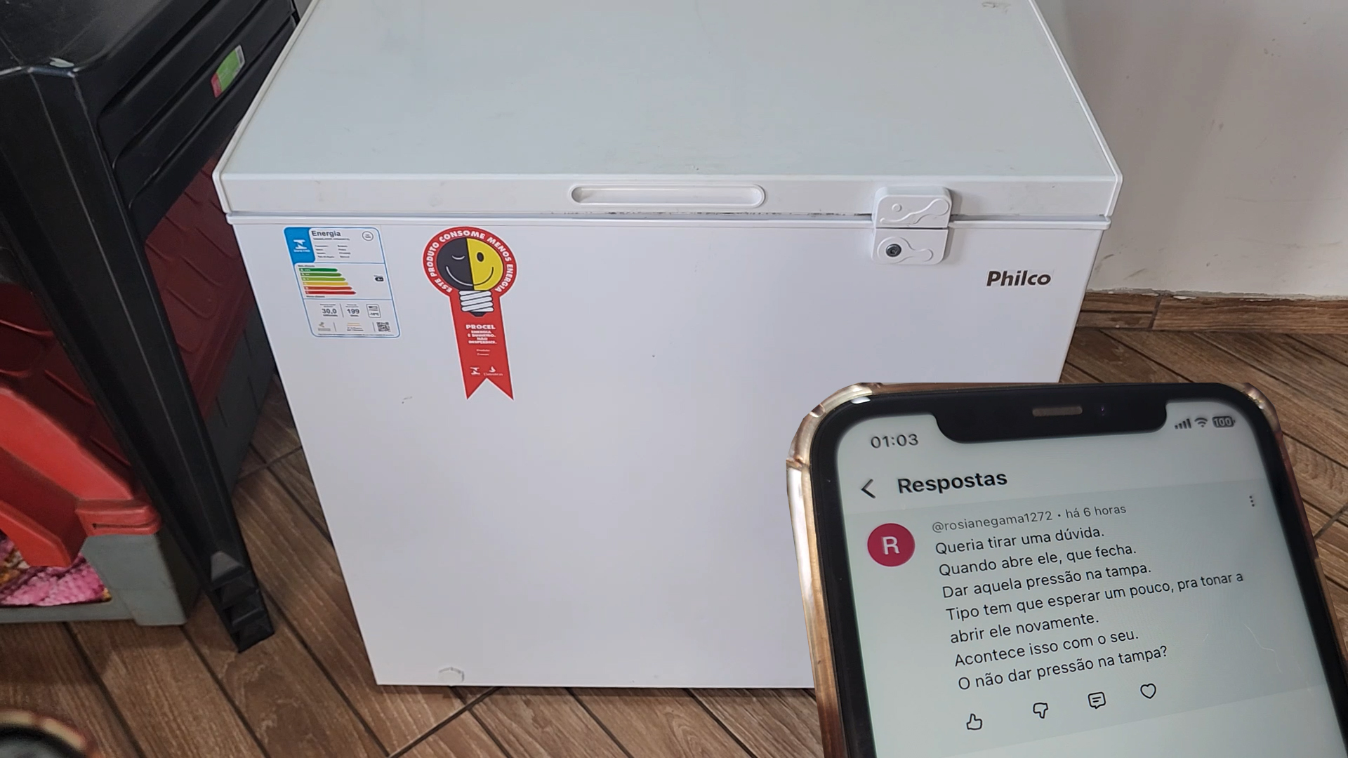 A TAMPA DA PRESSÃO IGUAL GELADEIRA QUANDO ABRE NOVAMENTE A TAMPA? FREEZER PHILCO 199 LITROS