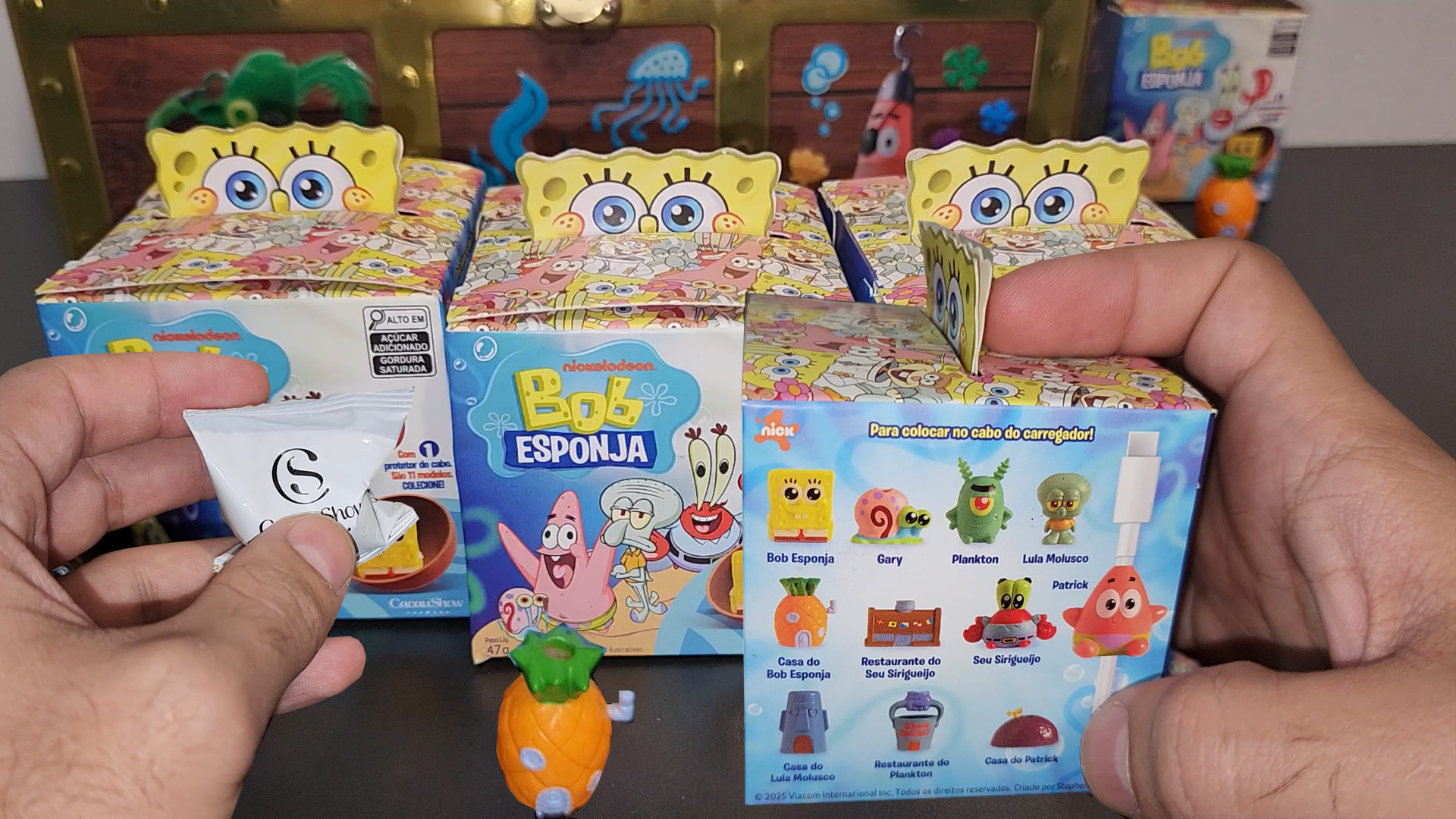 ABRINDO CAIXAS SURPRESA CACAU SHOW BOB ESPONJA