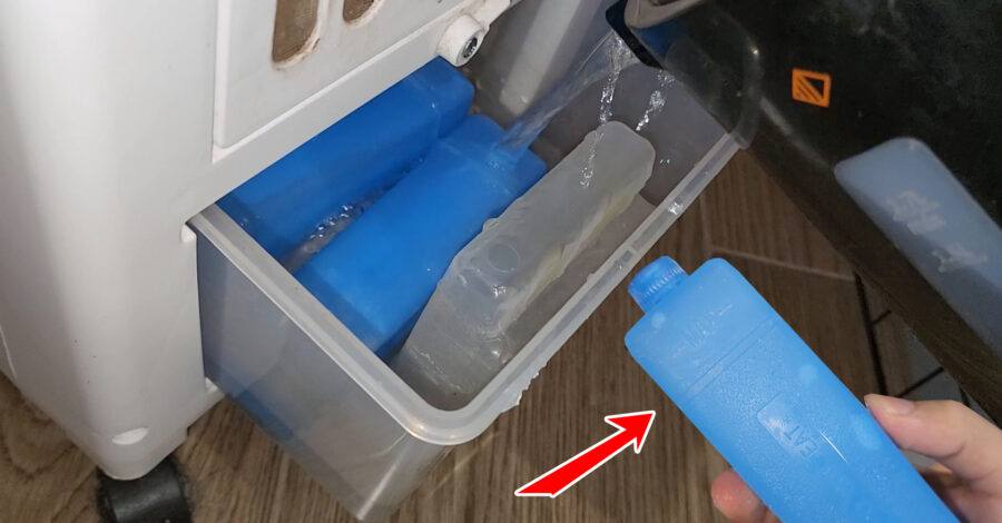 PRA QUE SERVE ESSAS GARRAFINHAS AZUIS QUE VEM NO CLIMATIZADOR