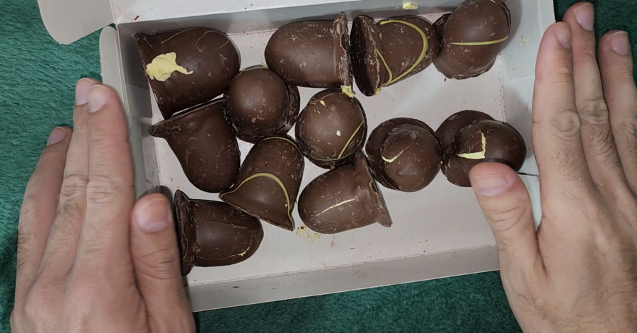 COMPREI A CAIXA BRANCA DA CACAU SHOW… VALEU A PENA? ( chocolates / bombons com pequenos defeitos )