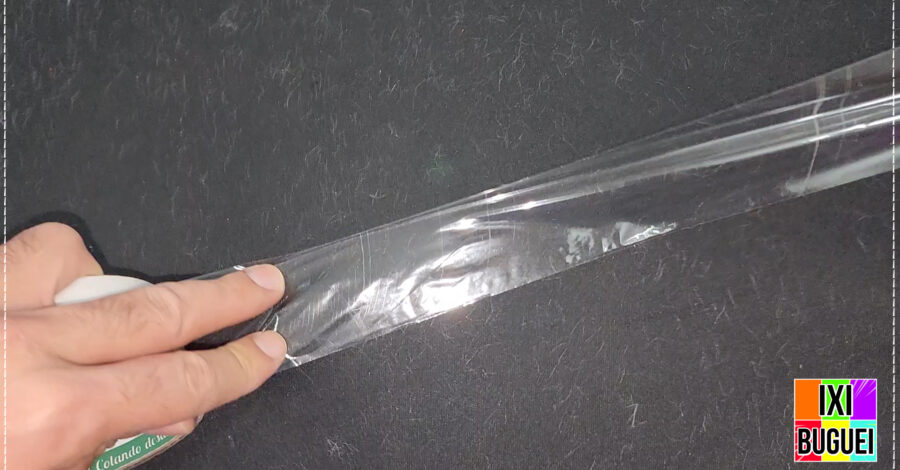 JEITO PRÁTICO DE REMOVER PELOS DE ROUPA PRETA – SUPER FÁCIL
