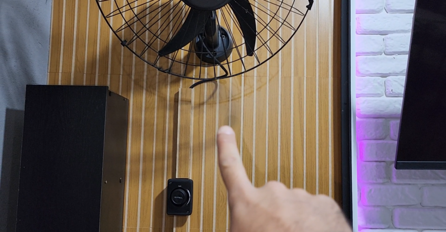 IDÉIA : COMO EU ESCONDI OS FIOS QUE ESTAVAM NA FRENTE DO PAINEL RIPADO